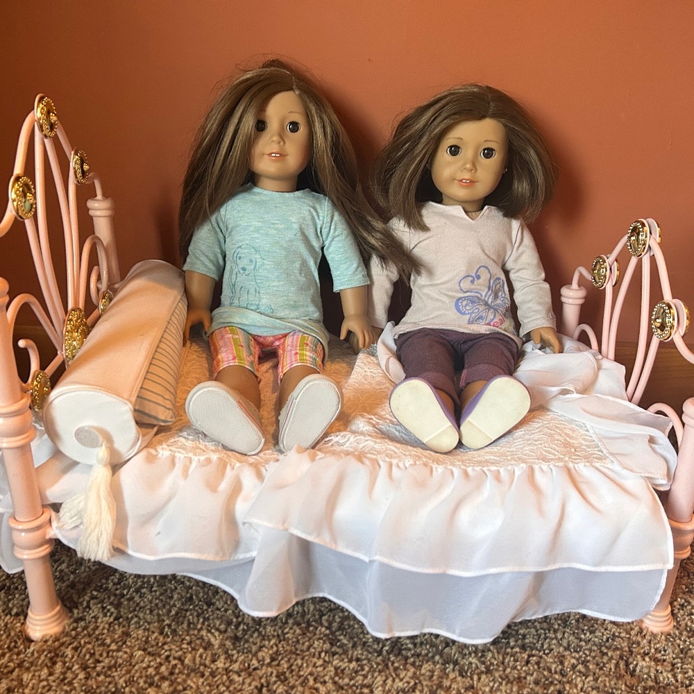 American Girl Dolls and Bed